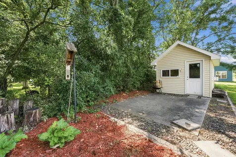 38249 Everton Avenue North Branch MN 55056