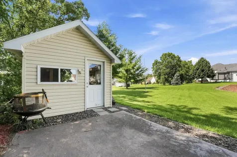 38249 Everton Avenue North Branch MN 55056