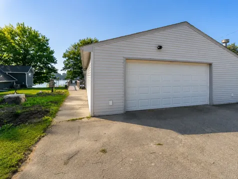 46167 Jefferson Lake Drive Cleveland MN 56017