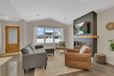 3025 Nottingham Road S Saint Cloud MN 56301