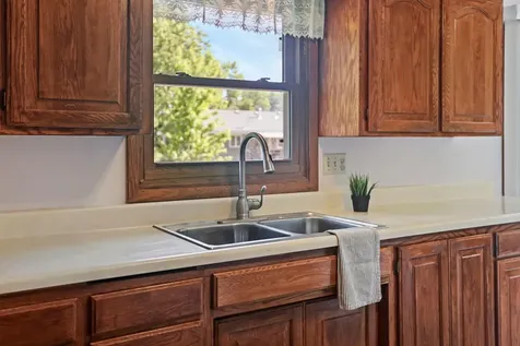 403 Jane Street E Morristown MN 55052