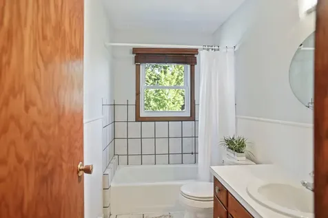 403 Jane Street E Morristown MN 55052