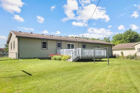 403 Jane Street E Morristown MN 55052