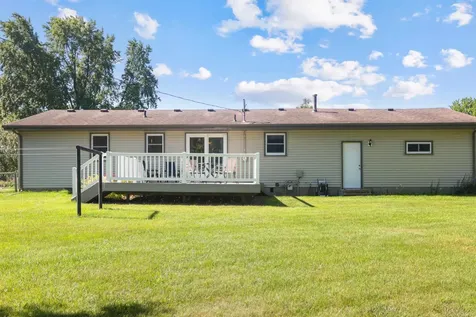 403 Jane Street E Morristown MN 55052