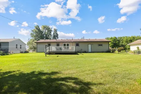 403 Jane Street E Morristown MN 55052