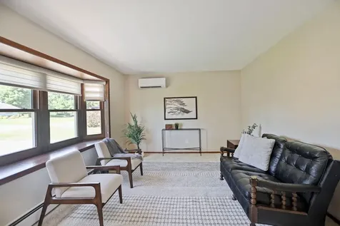 403 Jane Street E Morristown MN 55052