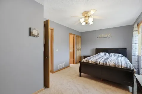 1490 Mallard Place Waconia MN 55387