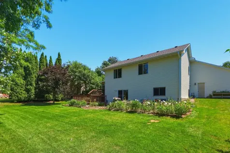 1490 Mallard Place Waconia MN 55387