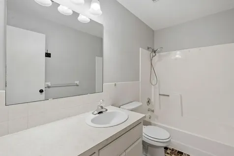 324 Naumkeag Street S Shakopee MN 55379