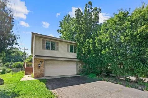 324 Naumkeag Street S Shakopee MN 55379