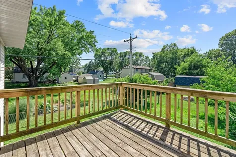 324 Naumkeag Street S Shakopee MN 55379