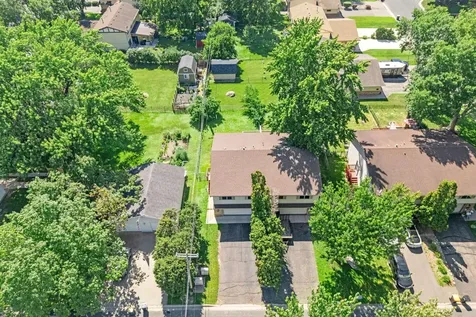 324 Naumkeag Street S Shakopee MN 55379