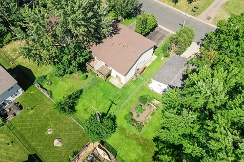 324 Naumkeag Street S Shakopee MN 55379