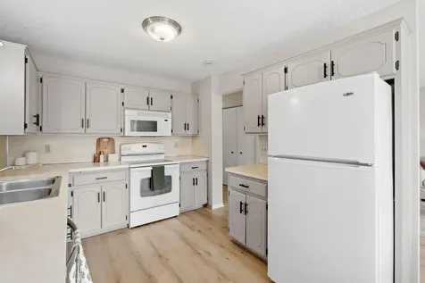 324 Naumkeag Street S Shakopee MN 55379