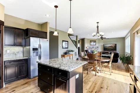 157 Dongola Lane Shakopee MN 55379