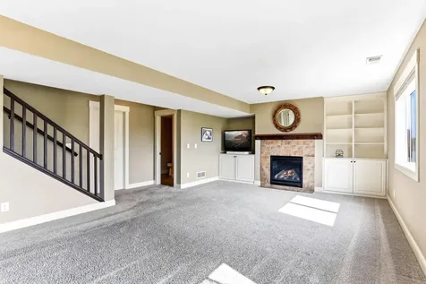 157 Dongola Lane Shakopee MN 55379