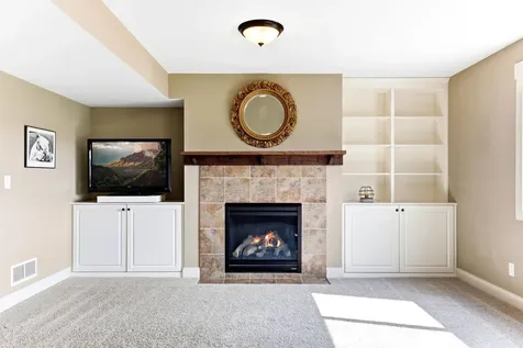 157 Dongola Lane Shakopee MN 55379