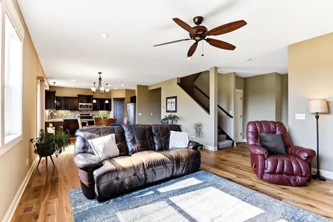 157 Dongola Lane Shakopee MN 55379