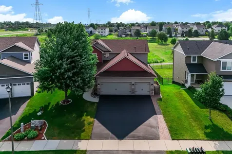 157 Dongola Lane Shakopee MN 55379
