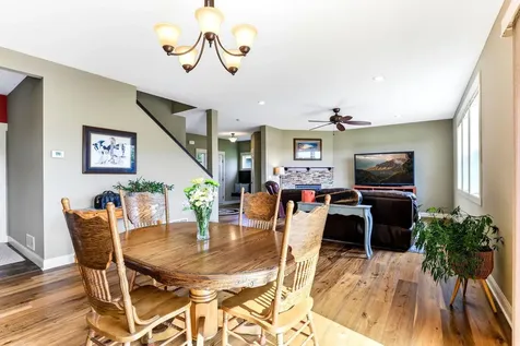157 Dongola Lane Shakopee MN 55379