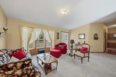 403 W Margaret Street Fairmont MN 56031