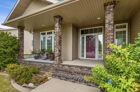 868 32nd Street S Moorhead MN 56560
