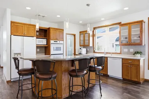 868 32nd Street S Moorhead MN 56560