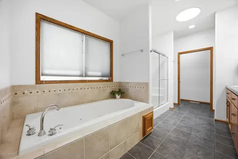 868 32nd Street S Moorhead MN 56560
