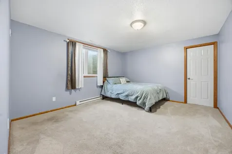 868 32nd Street S Moorhead MN 56560