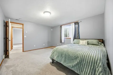 868 32nd Street S Moorhead MN 56560