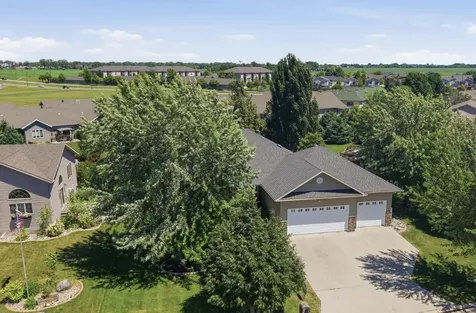 868 32nd Street S Moorhead MN 56560