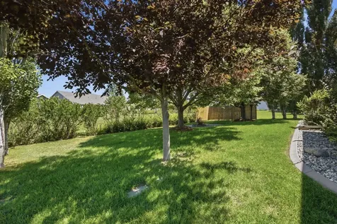 868 32nd Street S Moorhead MN 56560