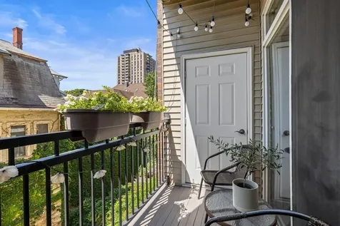 301 Oak Grove Street Minneapolis MN 55403