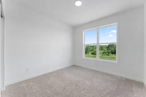 1087 Adamstown Drive Rosemount MN 55068