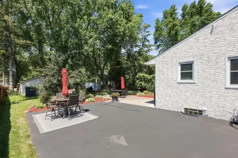 917 Westwood Lane Anoka MN 55303