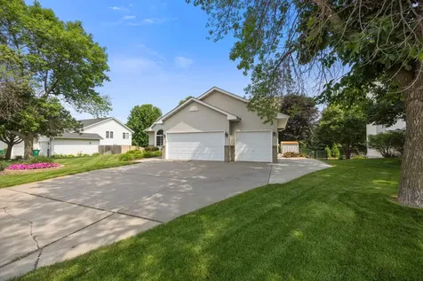 22002 Elm Parkway Rogers MN 55374