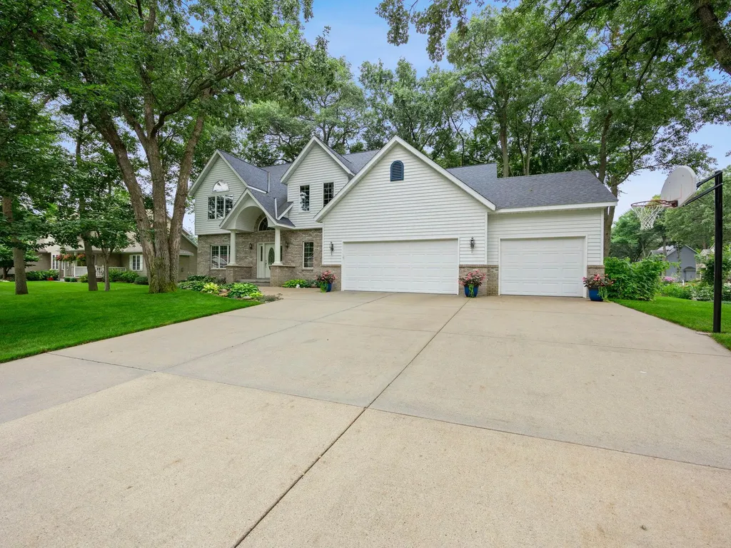 516 17th Street N Sartell MN 56377