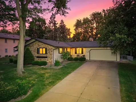 8009 37th Avenue N New Hope MN 55427