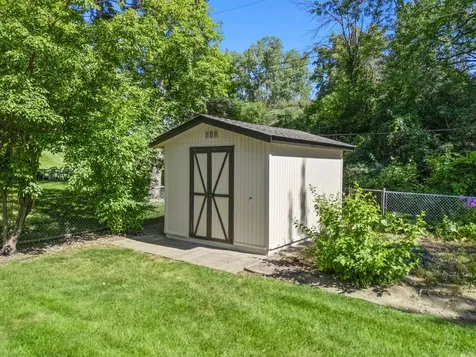8009 37th Avenue N New Hope MN 55427