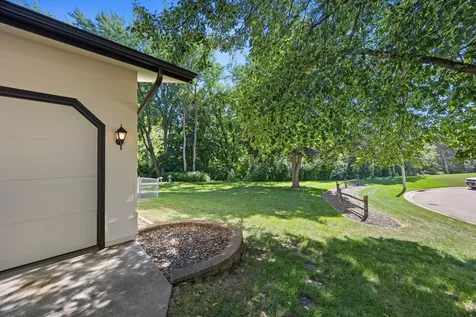 8009 37th Avenue N New Hope MN 55427