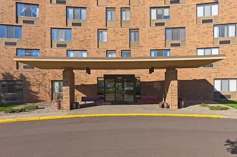 1181 Edgcumbe Road Saint Paul MN 55105