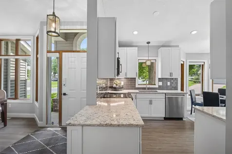 1001 E Travelers Trail Burnsville MN 55337