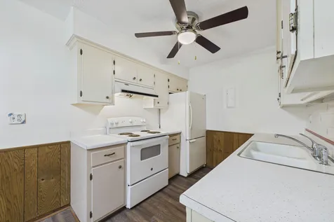 2730 Dale Street N Roseville MN 55113