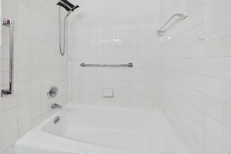 2730 Dale Street N Roseville MN 55113