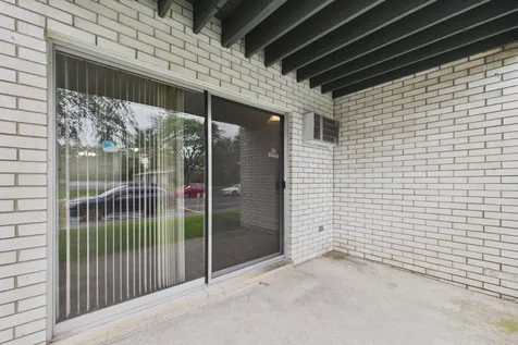 2730 Dale Street N Roseville MN 55113