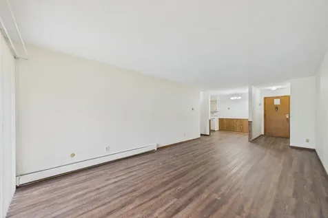 2730 Dale Street N Roseville MN 55113