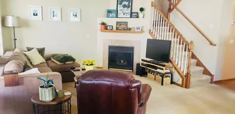 681 Cobblestone Way Shakopee MN 55379