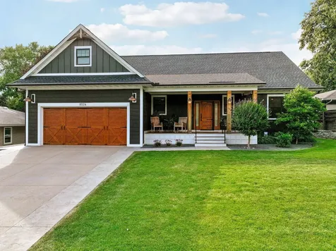 8524 Haeg Drive Bloomington MN 55431