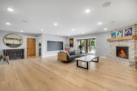 8524 Haeg Drive Bloomington MN 55431