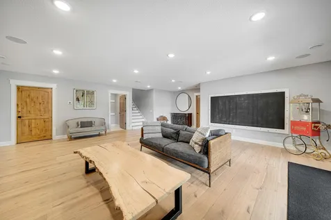8524 Haeg Drive Bloomington MN 55431